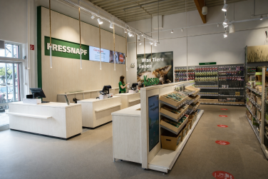 12 Fressnapf Kasse finishing dutch